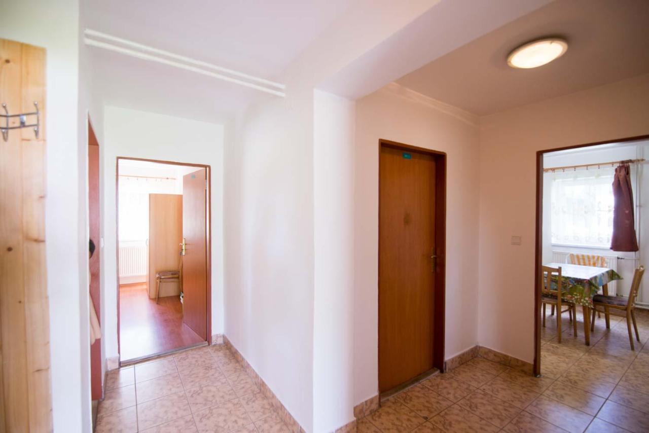 Krahule Konica Hotel Bagian luar foto